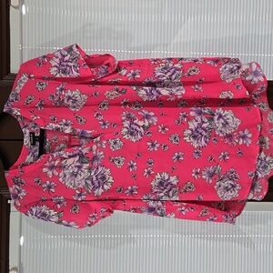 Torrid Sz 0 Pink and Purple Floral Blouse